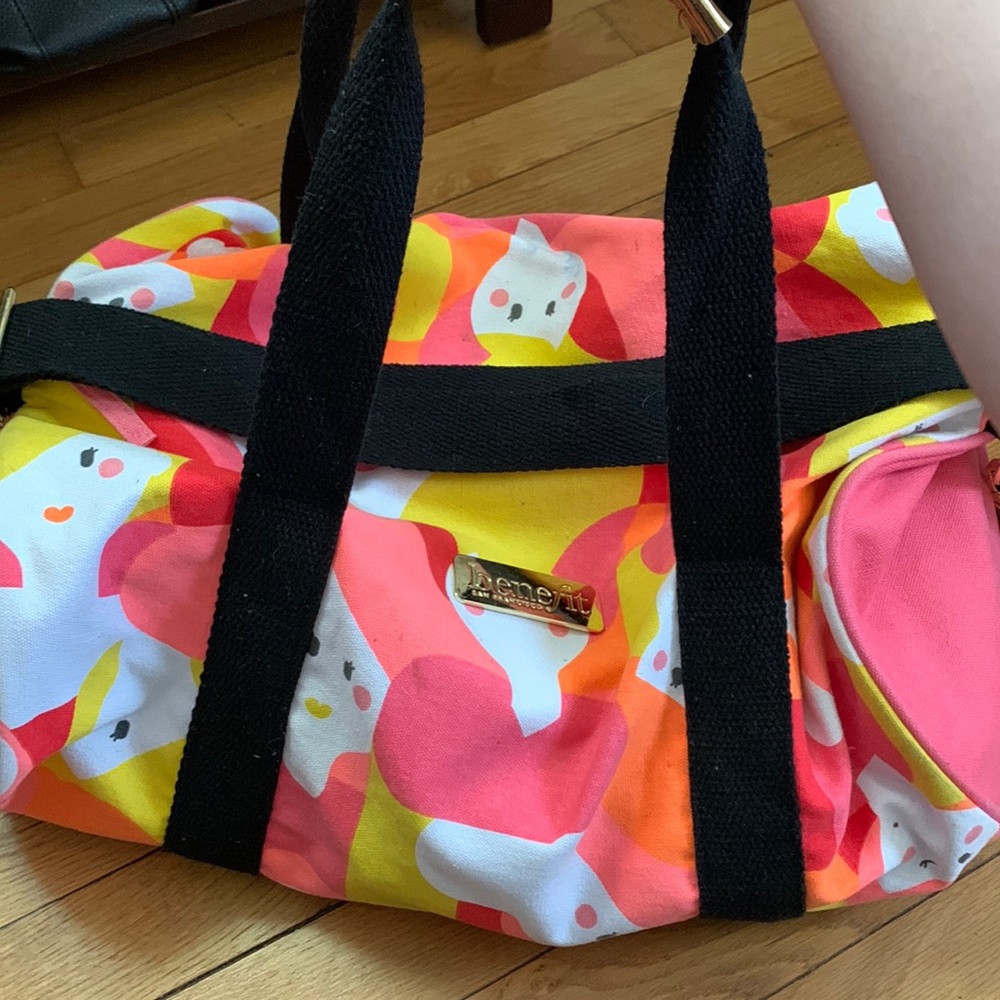 Benefit duffle bag